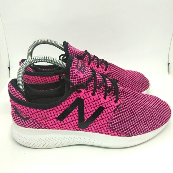 New Balance FuelCore Coast V3 Running Shoes Sneakers Women's Size 7.5 B Pink - Picture 1 of 8